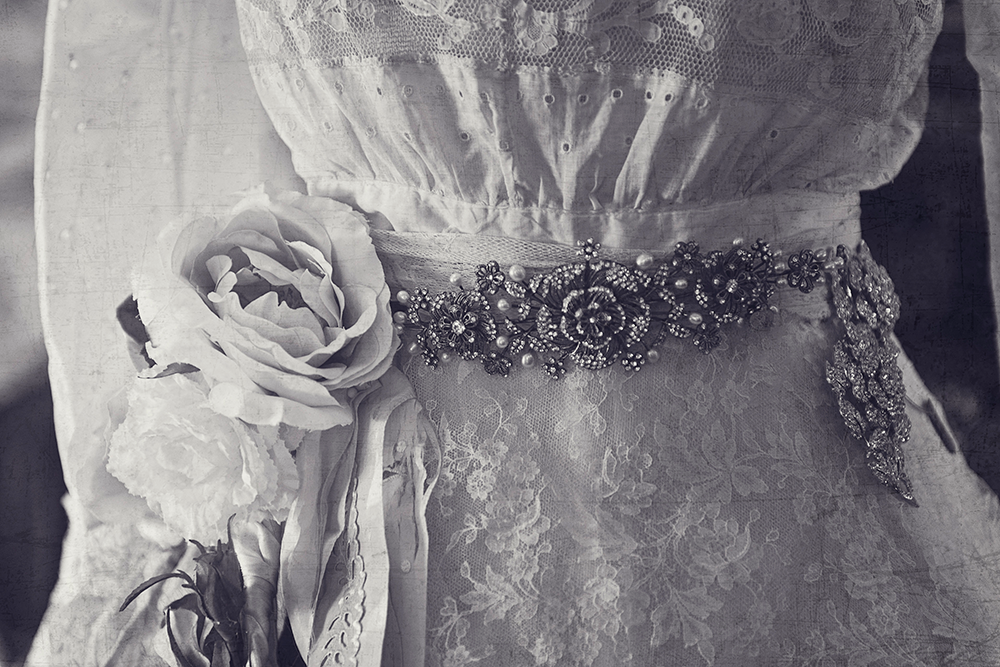 DIY Vintage Wedding Dress